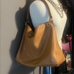 Tan Leather Hobo Bag with Slouchy Design